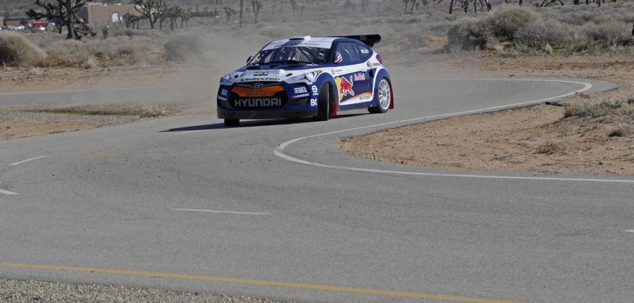  Hyundai Veloster Rally Car 2011 года  (фото 14 из 33)